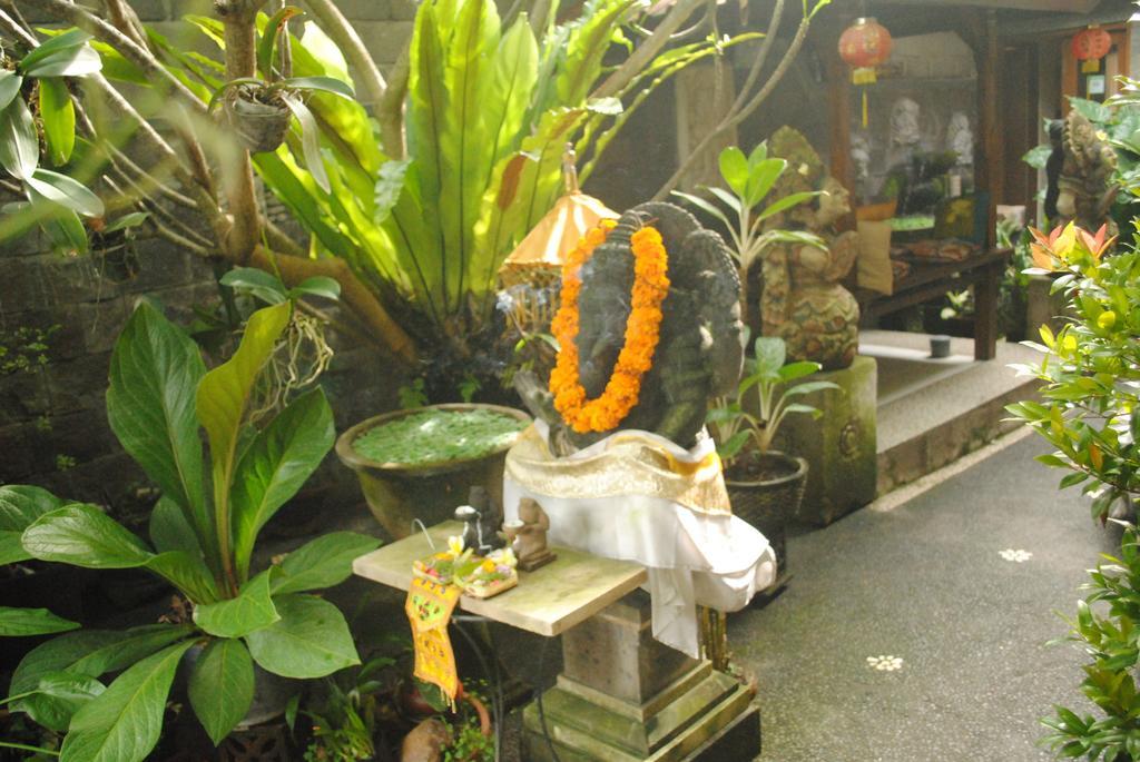 Jangkrik Homestay Ubud  Exterior photo